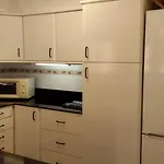 Spacious House With Private Pool Near * 푸엔히롤라