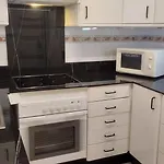 Spacious House With Private Pool Near * 푸엔히롤라