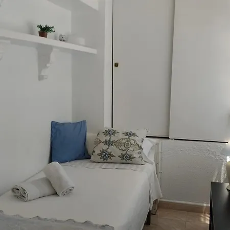 Spacious House With Private Pool Near Фуэнхирола