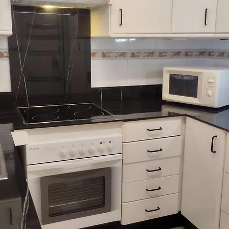 Spacious House With Private Pool Near * Фуэнхирола