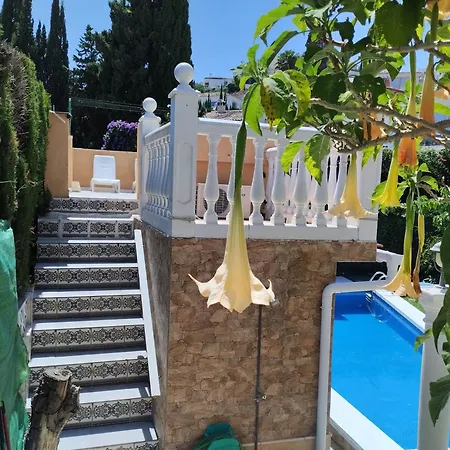 Spacious House With Private Pool Near * פואנגירולה