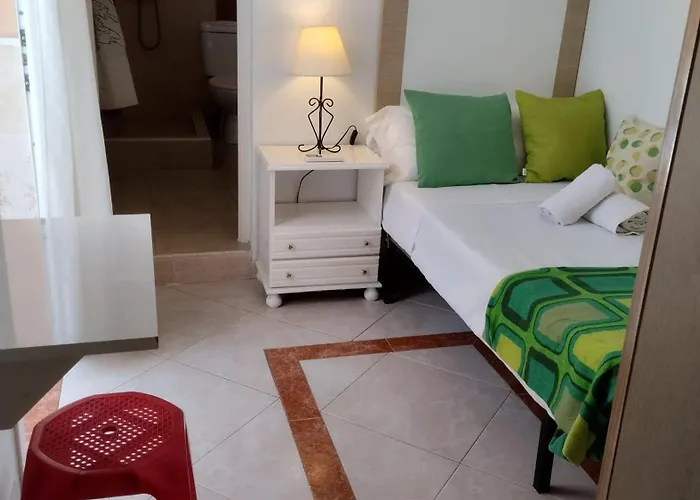 Spacious House With Private Pool Near