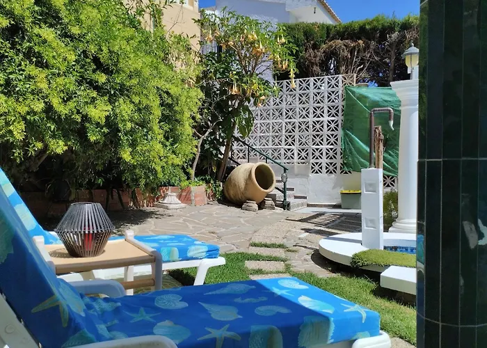 בית נופש Spacious House With Private Pool Near