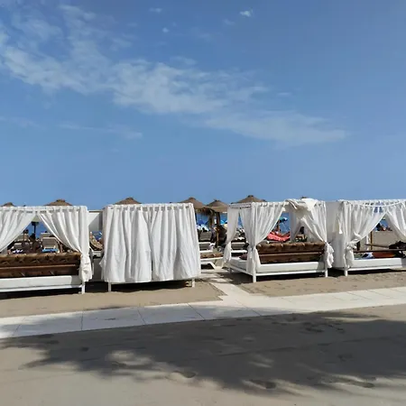 Spacious House With Private Pool Near