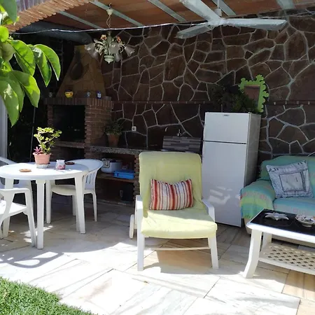 Ferienhaus Spacious House With Private Pool Near *