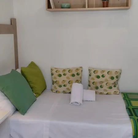 Spacious House With Private Pool Near *