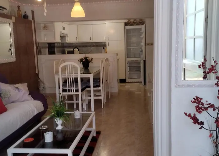 Spacious House With Private Pool Near