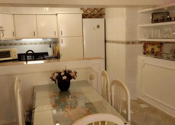 Spacious House With Private Pool Near Hébergement de vacances Fuengirola