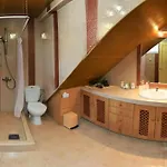 Spacious House With Private Pool Near